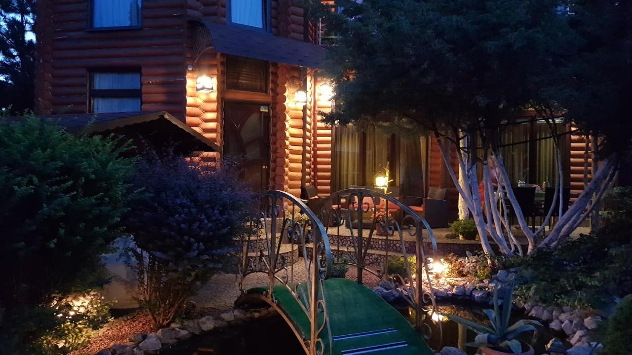 Luxury Villa With Pool And Sauna Chernivtsi Luaran gambar