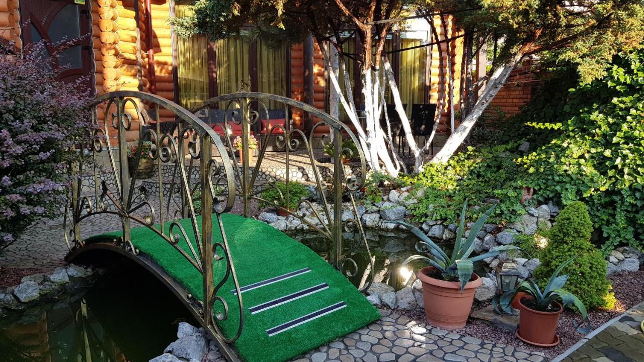 Luxury Villa With Pool And Sauna Chernivtsi Luaran gambar