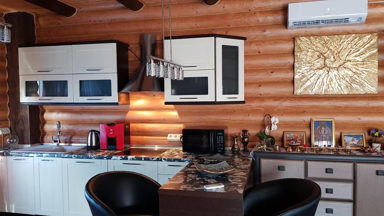 Luxury Villa With Pool And Sauna Chernivtsi Luaran gambar