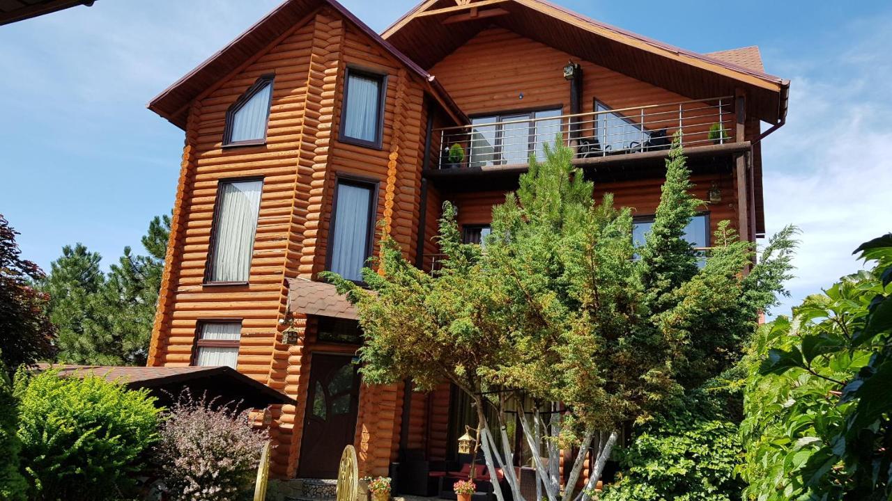 Luxury Villa With Pool And Sauna Chernivtsi Luaran gambar