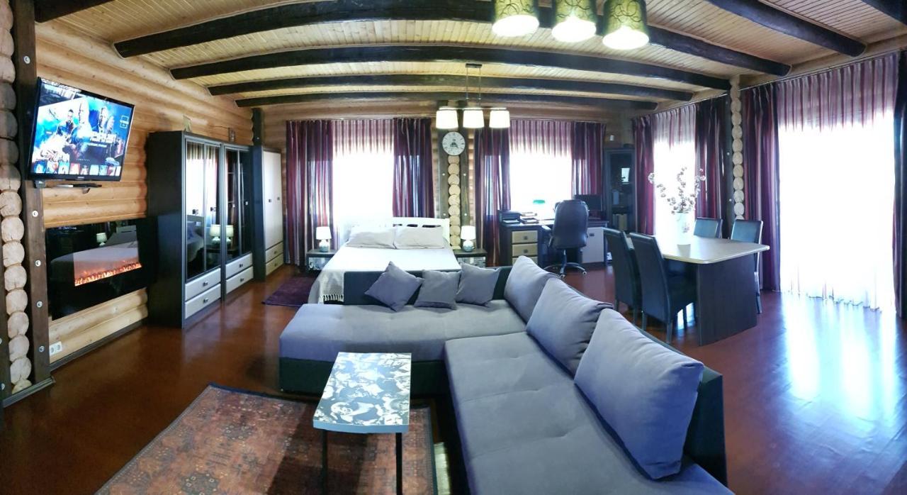 Luxury Villa With Pool And Sauna Chernivtsi Luaran gambar