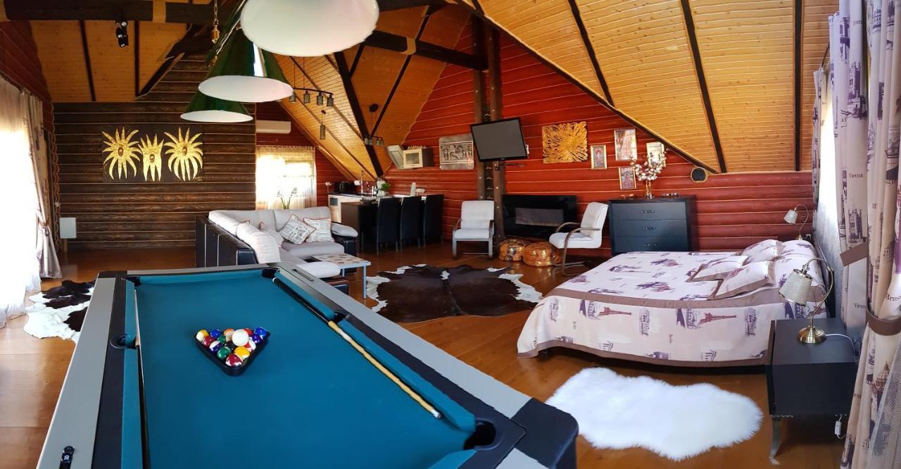 Luxury Villa With Pool And Sauna Chernivtsi Luaran gambar
