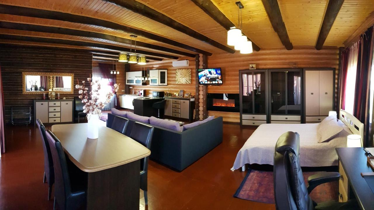 Luxury Villa With Pool And Sauna Chernivtsi Luaran gambar