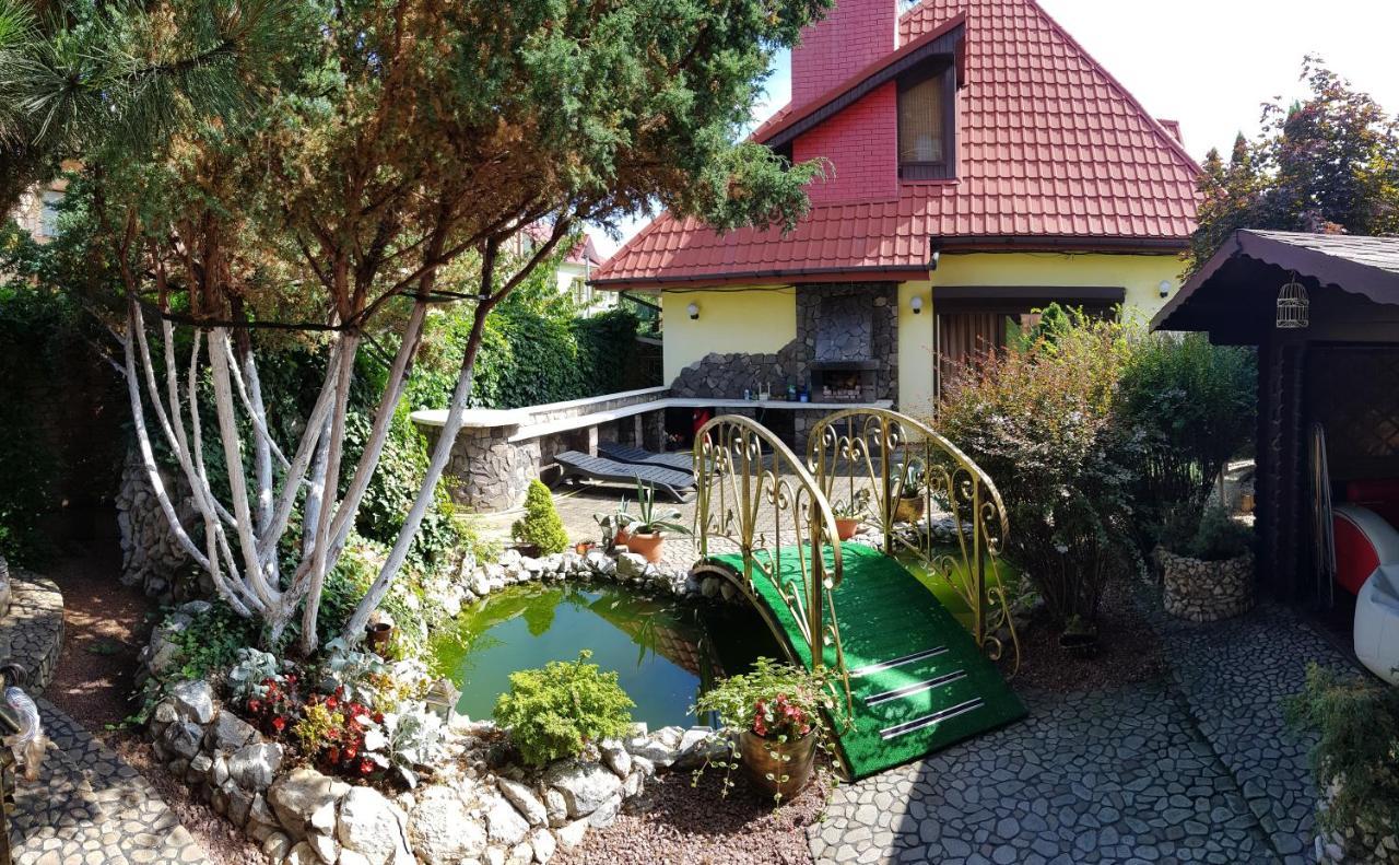 Luxury Villa With Pool And Sauna Chernivtsi Luaran gambar